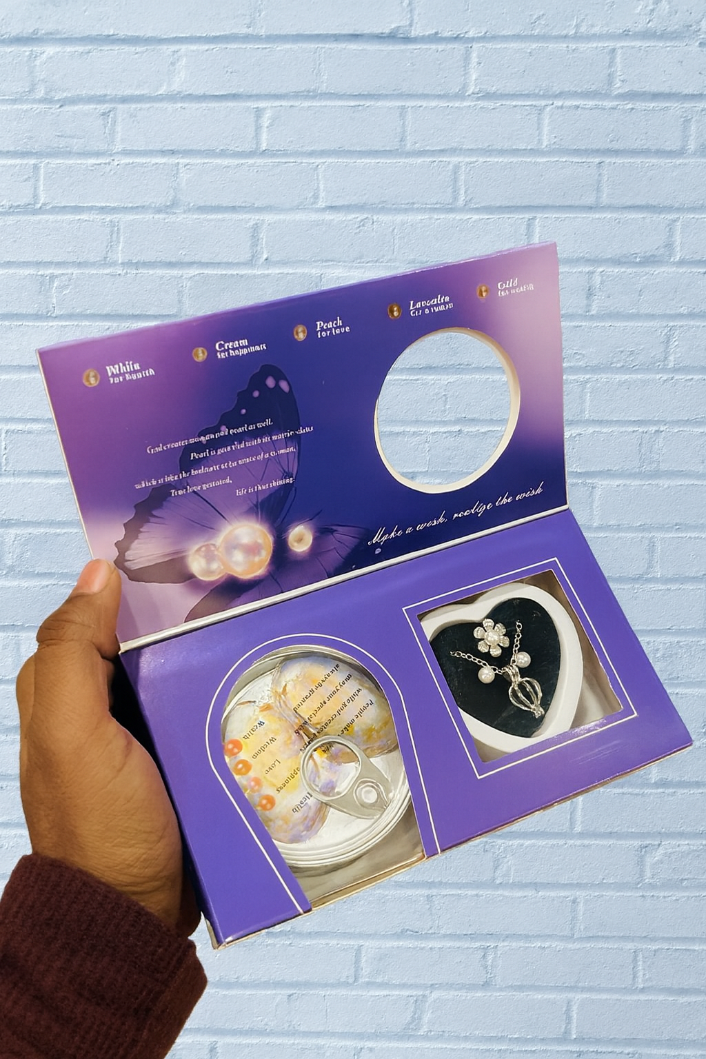 Original Viral Love Pearl Necklace